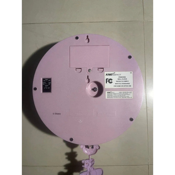 Disney Princesses Animated Wall Clock - Picture 4 of 6